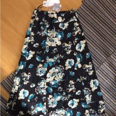 ローラアシュレイ ロングスカートのサムネイル