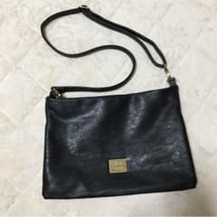ショルダーバッグのサムネイル