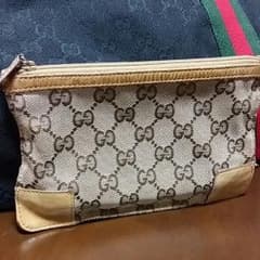 値下げしました。GUCCIポ－チのサムネイル