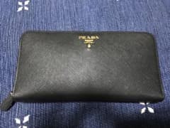 プラダ財布のサムネイル