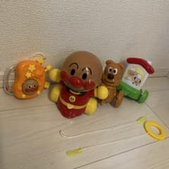 メロディおさんぽアンパンマン　アンパンマンカリカリいっぱい指遊び　8ヶ月〜