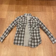 チェックシャツのサムネイル