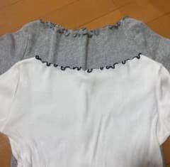【美品】JEANASIS*ベルスリーブフリルトップス2枚セットのサムネイル