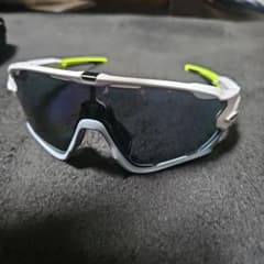 OAKLEY JAWBREAKER(ジョーブレーカー)のサムネイル