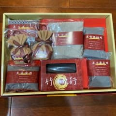 【soa様専用】パウダー、炭冷蔵庫用　寝室用　食器棚用のサムネイル