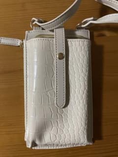 スリーコインズクロコ柄スマホショルダーのサムネイル
