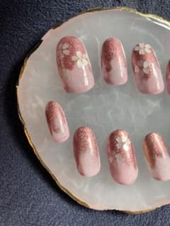 桜ミラーネイルのサムネイル