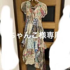 【ちゃんこ様専用】ロイスクレヨン　ワンピースのサムネイル