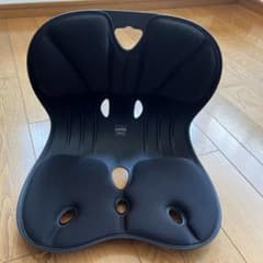 curbio ブラック姿勢矯正クッションのサムネイル