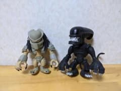 toumaデザイン 2009エイリアンｖｓプレデター デフォルメフィギュアセットのサムネイル