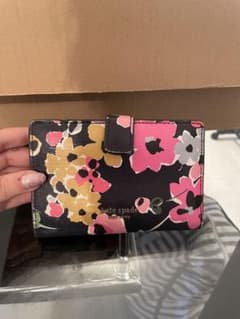 ケイトスペード花財布のサムネイル