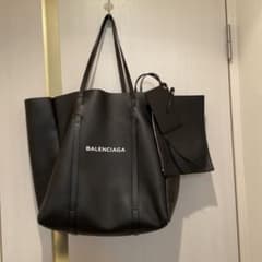バレンシアガトートバッグのサムネイル