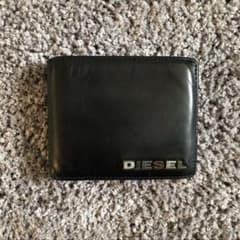 DIESEL 二つ折り財布のサムネイル