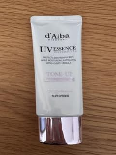 d'Alba UV Essence Waterfull Tone-Upのサムネイル