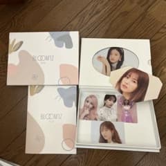 IZ*ONE bloom*iz アルバムのサムネイル
