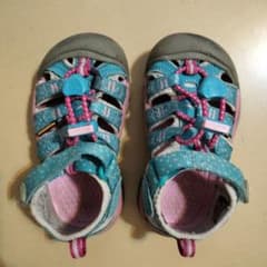 KEEN キッズ サンダル 水陸両用 ウォータープルーフ　１５センチのサムネイル