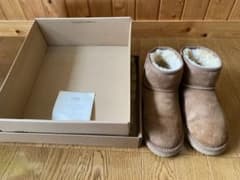 ☺︎HiR0☺︎様専用　UGGのブーツのサムネイル