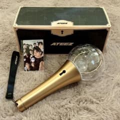 ATEEZ OFFICIAL LIGHT STICKのサムネイル