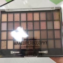 36カラー アイシャドウパレット 36色のサムネイル
