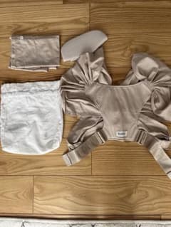 コニー抱っこ紐FLEX AirMesh【サイズ調節可能 / ヘッドサポート付き】のサムネイル