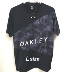 OAKLEY Tシャツ 人気のブラック パフォーマンスフィットＬＬsizeのサムネイル