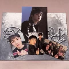 EXO REVERXE PHOTOBOOK Ver. ディオのサムネイル