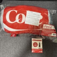 タイトーくじ　Coca-Cola b賞　冷感クッションのサムネイル