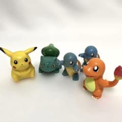 ピカチュウ、ゼニガメ、ヒトカゲ、フシギダネのセット ポケモン