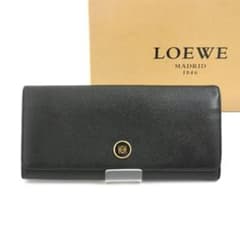 ✨新品未使用✨　LOEWE 長財布　アマソナ　アナグラム　フラップのサムネイル