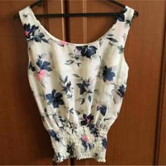 花柄 タンクトップのサムネイル