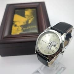 【限定】SNOOPY 50th Anniversary FOSSIL 腕時計 限定】SNOOPY 50th Anniversary FOSSIL 腕時計 - メルカリ