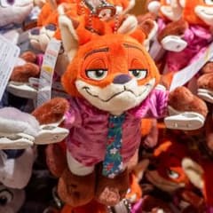 ディズニー　ズートピア　ニック　ぬいぐるみ　まとめ売り　マスコット　キーホルダー 上海】ニック ズートピア ぬいぐるみキーホルダーコスチューム (Disney