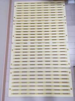 ベビー用 すのこベッド プラスチックのサムネイル