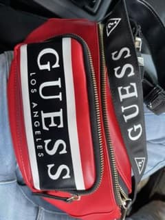 guessショルダーバックのサムネイル
