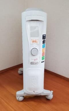 デロンギ ベルカルド オイルヒーターDeLonghi RHJ75V0915-GYのサムネイル
