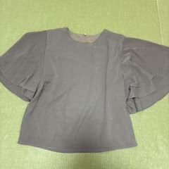 フレア袖 ブラウス グレージュのサムネイル