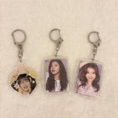 TWICE アクリルキーホルダー(サナ)のサムネイル