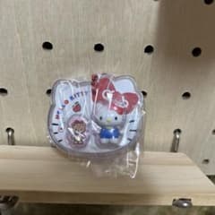Hello Kitty サンリオ　パッケージチャーム。※お菓子は付いてきませんのサムネイル