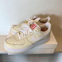 まっち様専用NIKE エアフォース　ポップコーンのサムネイル