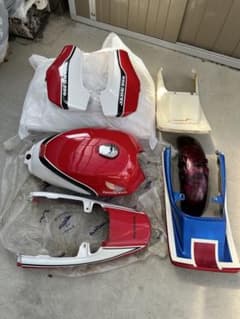 ホンダ ジェイド250 タンクその他外装 赤白CBXカラー - メルカリ