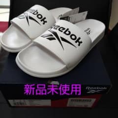 新品❗Reebokサンダルのサムネイル