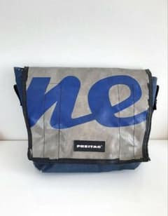 FREITAG メッセンジャーバッグ グレー/青/赤 FREITAG メッセンジャーバッグ グレー/青/赤 - メルカリ