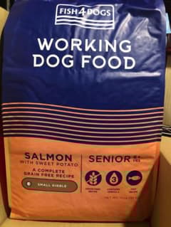 FISH4DOGS サーモン シニアドッグフード 15kg - メルカリ
