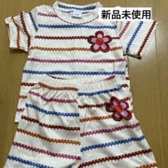 新品未使用　ベビー パジャマ ルームウェア　上下セット 花柄 1-2Yのサムネイル