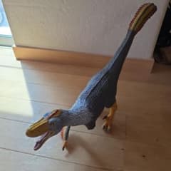 ジュラシック・ワールド ユタラプトル フィギュアのサムネイル