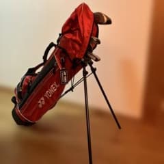 YONEX ジュニアゴルフクラブセット　レッドキャディバッグ　クラブ４本 YONEX ジュニアゴルフクラブセット レッドキャディバッグ クラブ4本