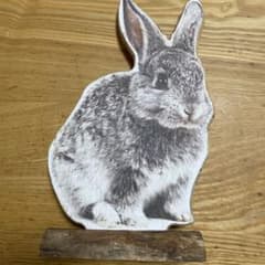 うさぎの置物のサムネイル