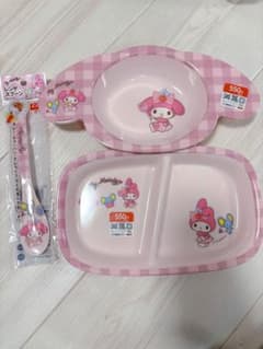 チ*ィ様 ダイソー　サンリオ　マイメロ　深皿　スナックプレート スプーンのサムネイル