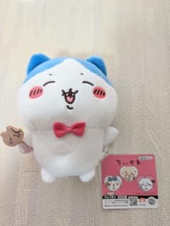 ちいかわ ぬいぐるみ 本体 ハチワレ リボンのサムネイル