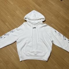 大幅値下げoff-whiteパーカーのサムネイル